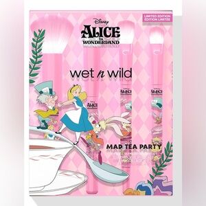 NWT Alice in Wonderland x Wet N Wild 4PC Makeup Brush Set
